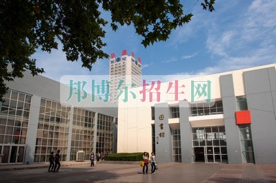 西安建筑科技大學華清學院招生辦聯(lián)系電話