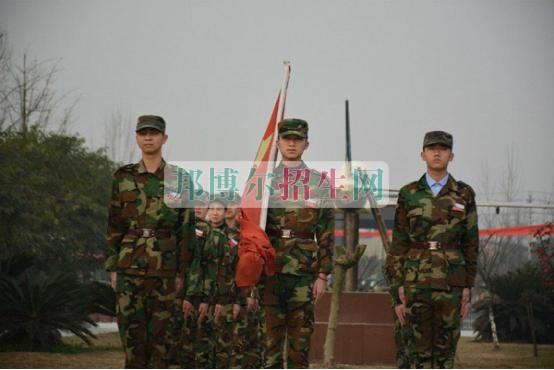 西翔航空學(xué)院九江校區(qū)舉行軍訓(xùn)匯演暨開學(xué)典禮