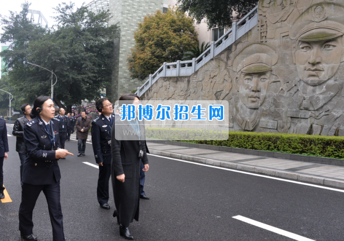 川南幼兒師范高等?？茖W(xué)校考察黨建工作