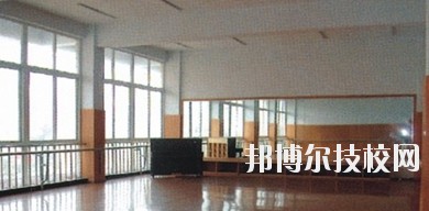 四川現(xiàn)代藝術(shù)學(xué)校2020年報名條件、招生要求、招生對象