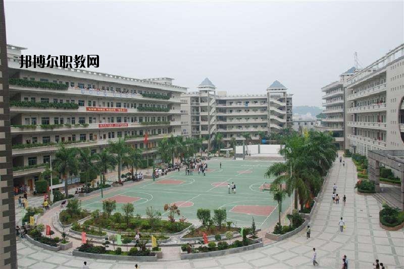 江油市攀長鋼技工學(xué)校地址在哪里