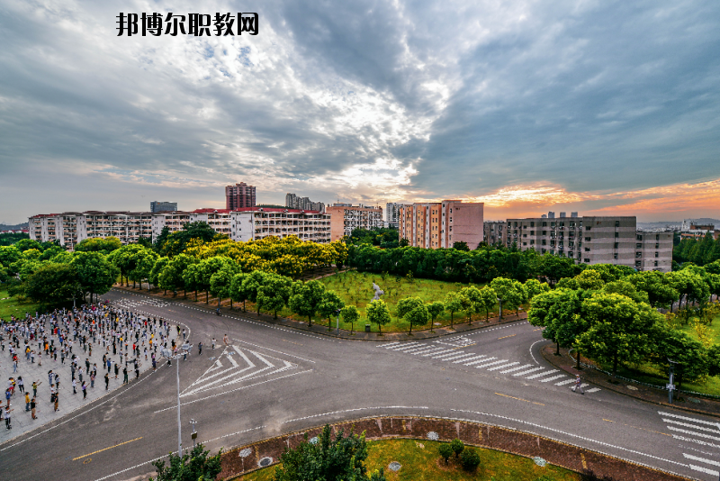 江蘇建筑職業(yè)技術(shù)學(xué)院怎么樣、好不好