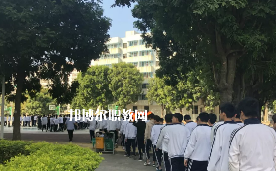 汕頭光明理工職業(yè)技術學校2021年招生辦聯(lián)系電話