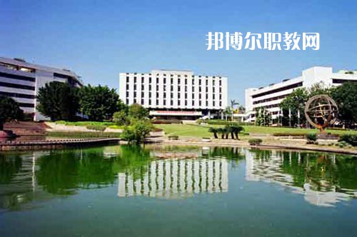 2021年四川省工業(yè)設(shè)備安裝技工學(xué)校招生簡章