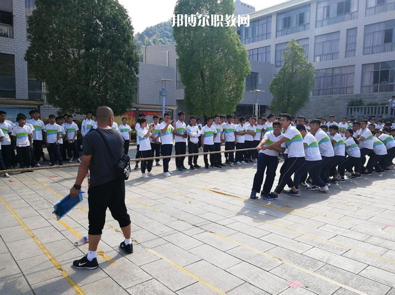 臨滄財(cái)貿(mào)學(xué)校2021年報(bào)名條件、招生要求、招生對(duì)象