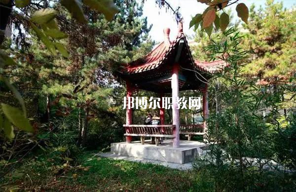 平?jīng)鰩煼秾W(xué)校2022年學(xué)費、收費多少