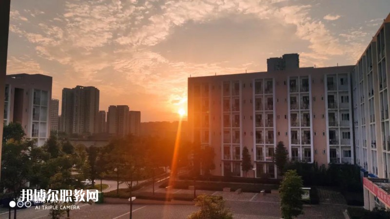 眉山信息工程中等職業(yè)技術(shù)學(xué)校2022年報(bào)名條件、招生要求、招生對(duì)象