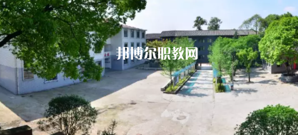 樂山市竹根職業(yè)中專學(xué)校2022年招生簡章