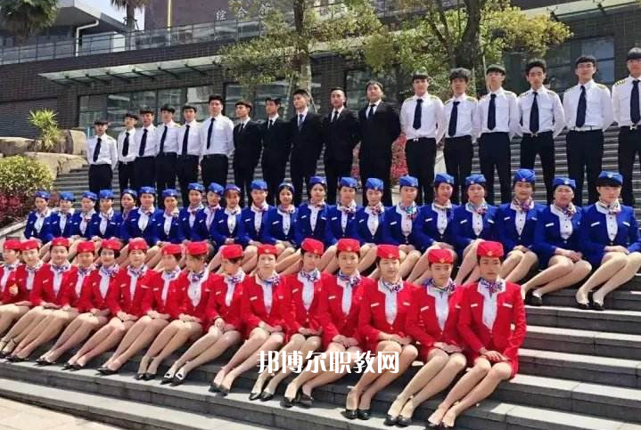 河北2022年女生可以讀航空服務(wù)學校嗎