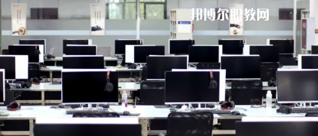 攀枝花技師學(xué)院地址在哪里，哪個(gè)地區(qū)，哪個(gè)城市?