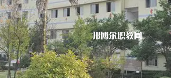 重慶市三峽職業(yè)技工學(xué)校地址在哪里，哪個(gè)地區(qū)，哪個(gè)城市?