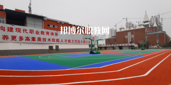 淮安市淮航技工學校地址在哪里，哪個地區(qū)，哪個城市?