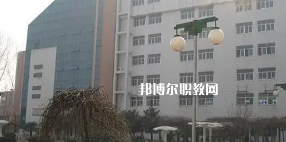 江蘇省淮安技師學(xué)院地址在哪里，哪個(gè)地區(qū)，哪個(gè)城市?