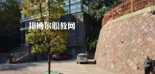 金華藝術(shù)學校地址在哪里，哪個地區(qū)，哪個城市?