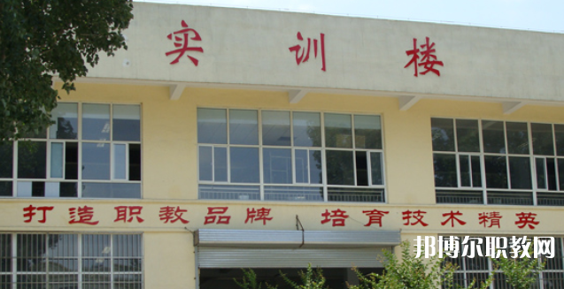 臨城縣職業(yè)技術(shù)教育中心地址，乘車(chē)路線(xiàn)