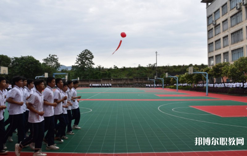 2024靈川縣職業(yè)中等專業(yè)學(xué)校招生計劃 招生人數(shù)是多少(附要求、條件、對象)