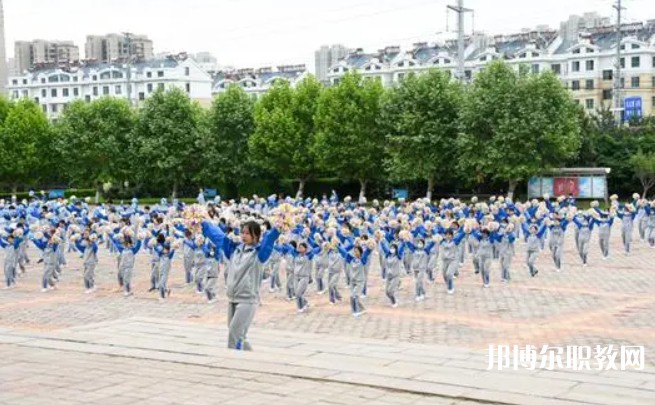 青島西海岸新區(qū)黃海職業(yè)學(xué)校怎么樣、好不好