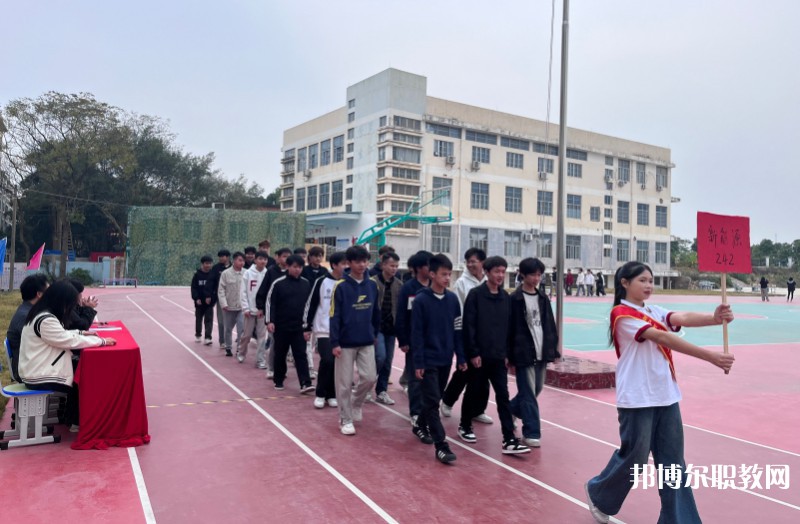 南寧運(yùn)德職業(yè)技術(shù)學(xué)校怎么樣、好不好